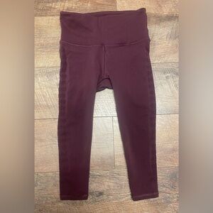 Lululemon Women’s Maroon/ Burgundy Capri Active Leggings Size 2